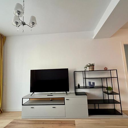 C-Entral Apartments Bucharest With Private Parking Exterior photo
