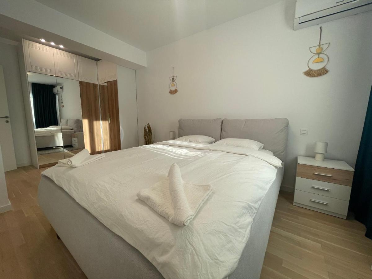 C-Entral Apartments Bucharest With Private Parking Exterior photo