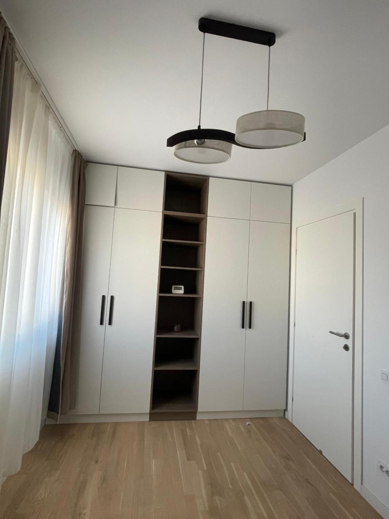 C-Entral Apartments Bucharest With Private Parking Exterior photo