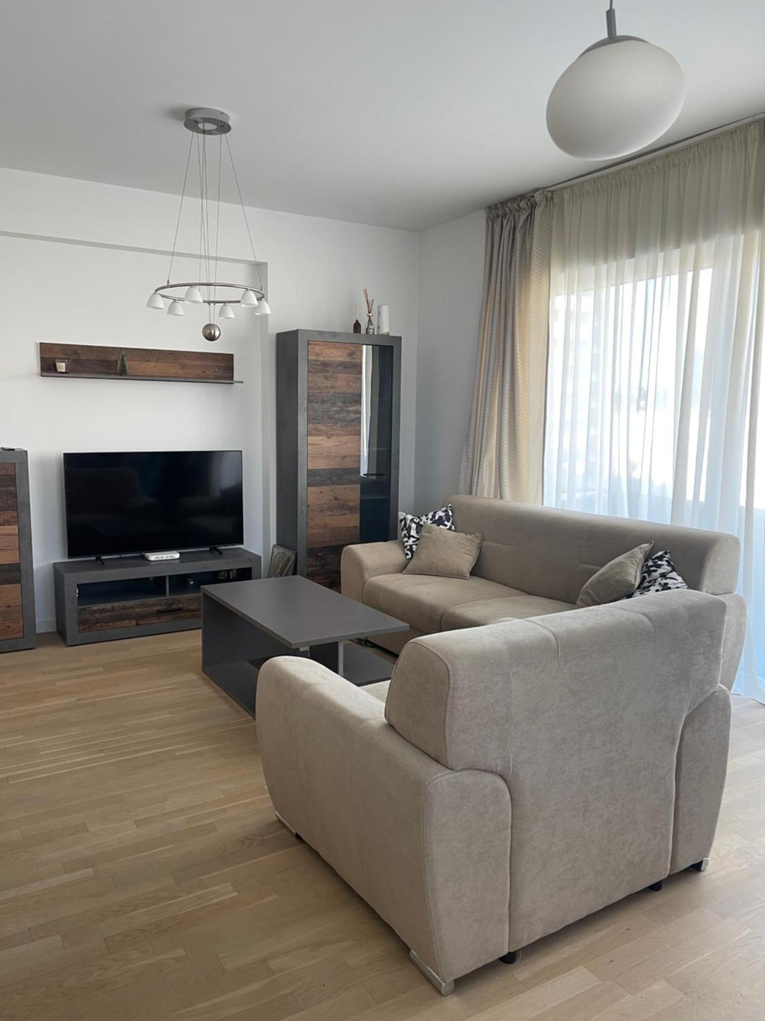 C-Entral Apartments Bucharest With Private Parking Exterior photo