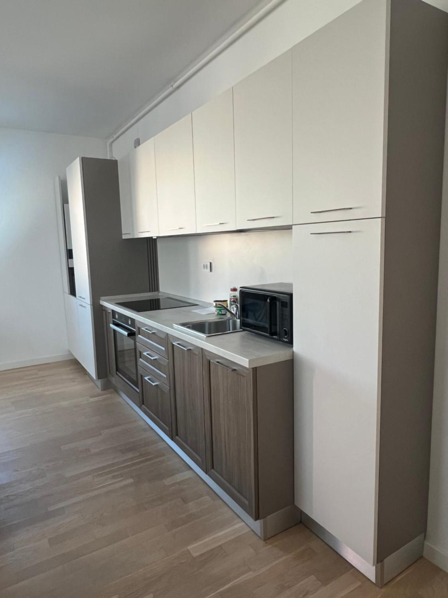 C-Entral Apartments Bucharest With Private Parking Exterior photo